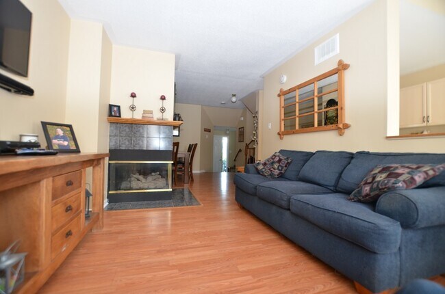 Photo du bâtiment - 911 Maley St