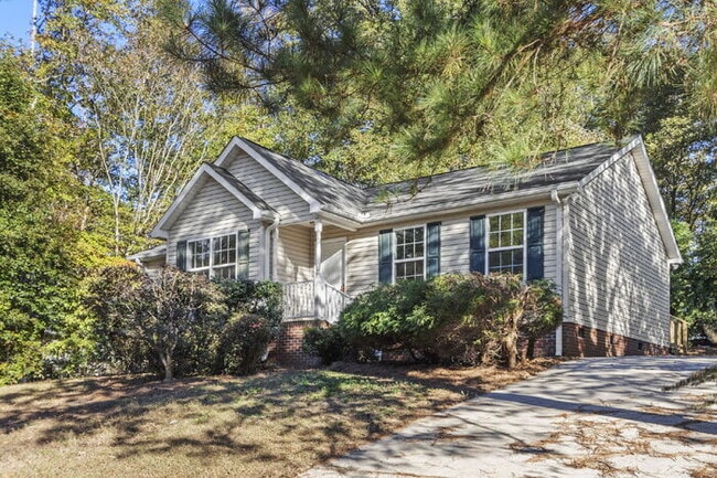 Photo - 3BR/2BA Home with Deck & Storage Shed in P...