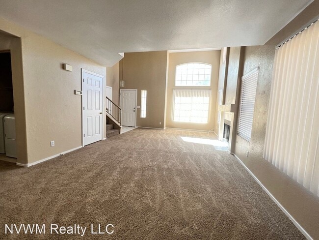 Building Photo - 3 br, 2.5 bath House - 3214 W Colton Ave