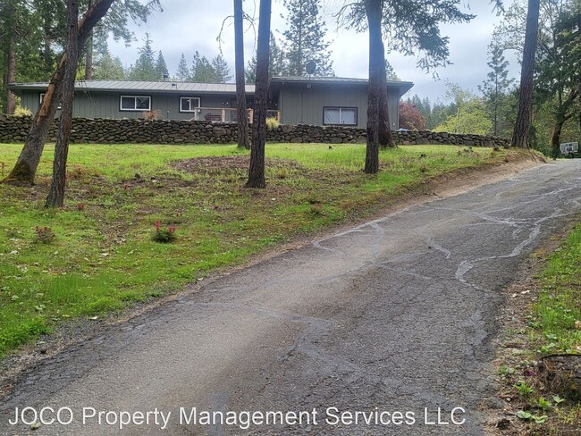 Foto del edificio - 3 br, 2 bath House - 215 Dawn Allen Dr