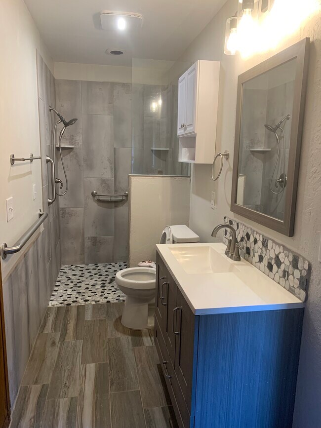Foto del edificio - 3717 Windscape Ave