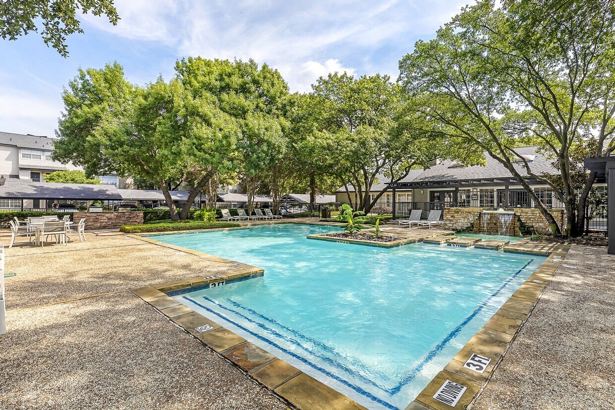 Landmark at Gleneagles Apartment Homes Apartments 4909 Haverwood Ln