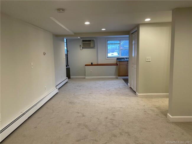 Building Photo - 25 Saugatuck Ave