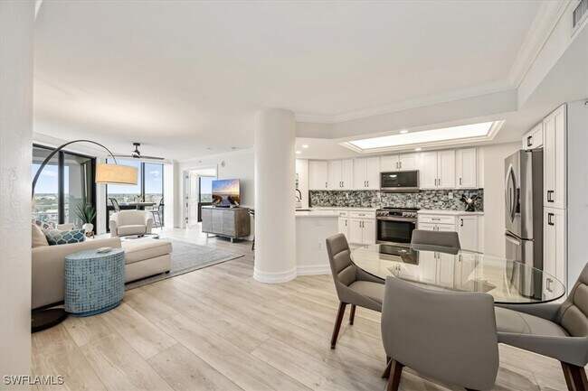 Building Photo - 4751 Gulf Shore Blvd N