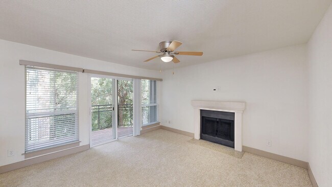 Interior Photo - Barton Creek Landing