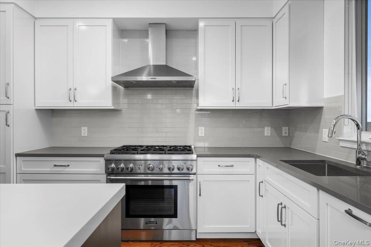 Foto principal - 422 E Boston Post Rd
