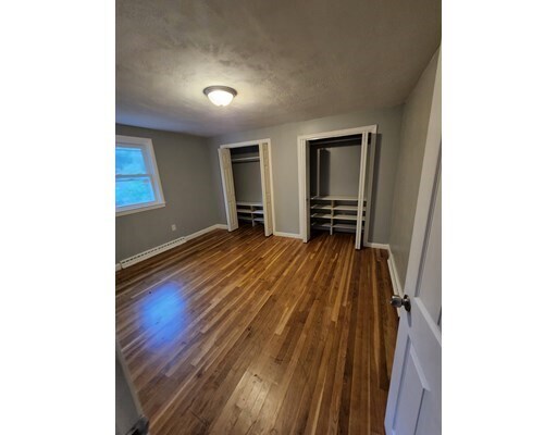 Foto del edificio - 391 Plain St