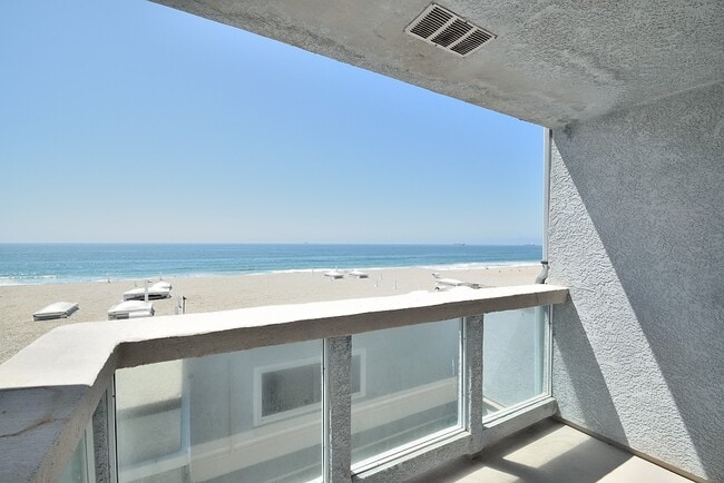 2120 The Strand #5 Balcony - 2120 The Strand