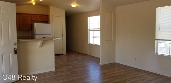 Building Photo - 2 br, 2 bath House - 1185 S Warner Dr 206