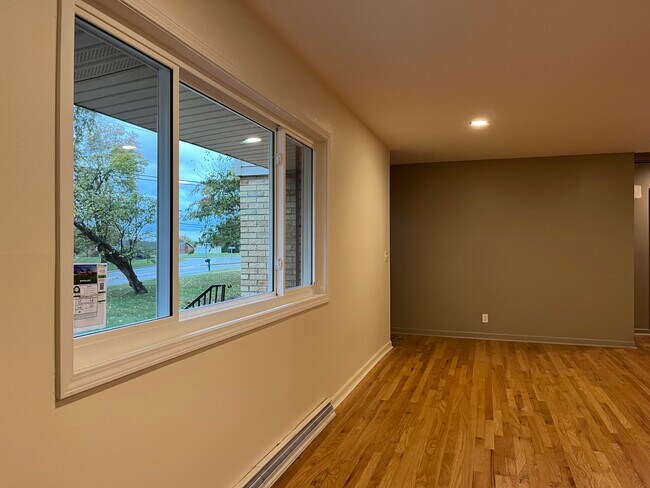 Foto del edificio - 7080 Millikin Rd