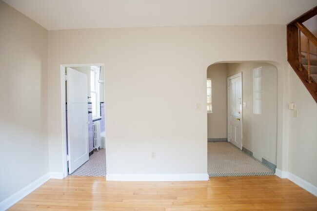 Building Photo - 1665 N Humboldt Ave