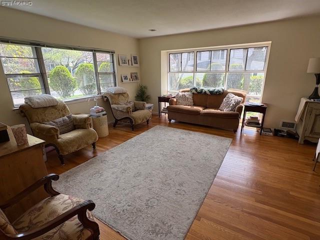 Foto del edificio - 321 Nassau Ave