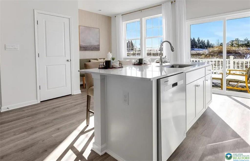 Foto principal - 8330 Schantz Rd
