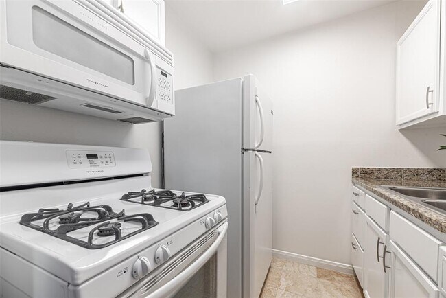 Foto del edificio - 210 Emerson St