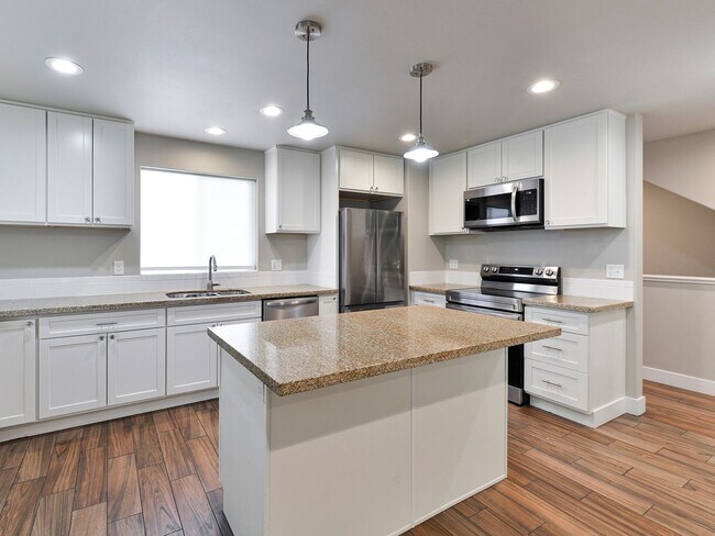 Photo - Spectacular 4 Bed/2.5 Bath with 2 Car Gara... House