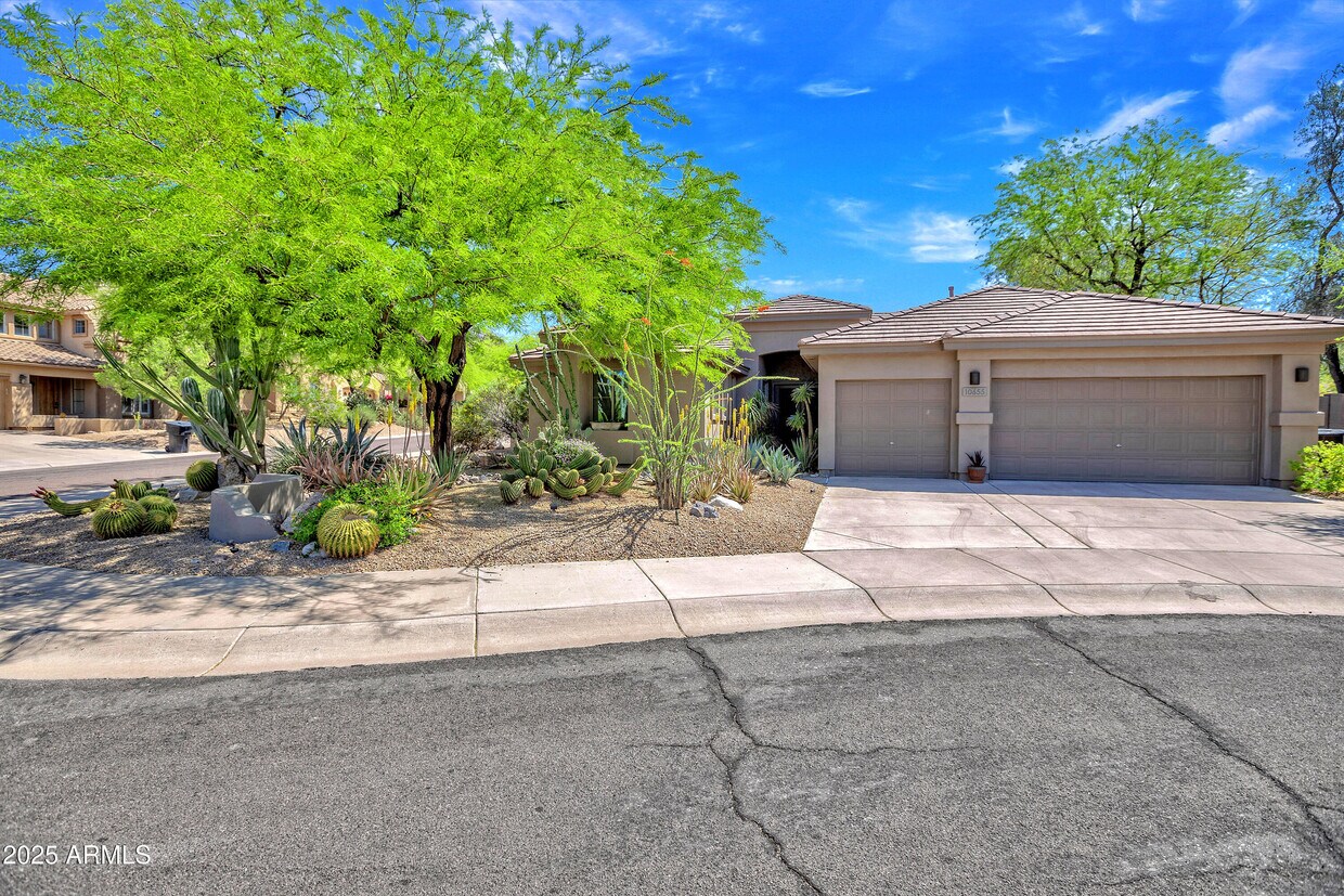 Foto principal - 10655 E Acacia Dr