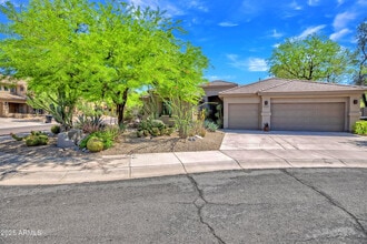 Building Photo - 10655 E Acacia Dr