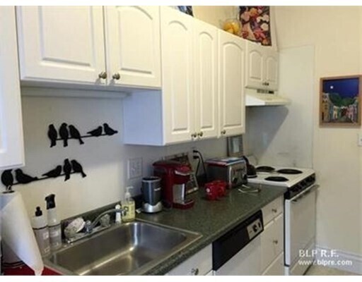 Foto principal - 384 Harvard St