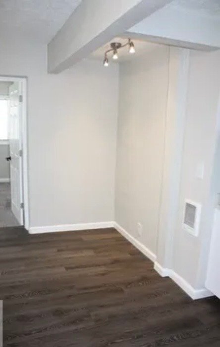 Foto del edificio - 1078 Blaine Ave
