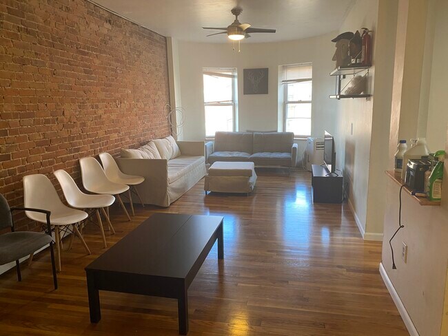 Foto del edificio - 618 Columbus Ave