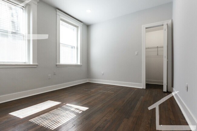 Foto del edificio - Sunny Studio Heat and Hot Water Included