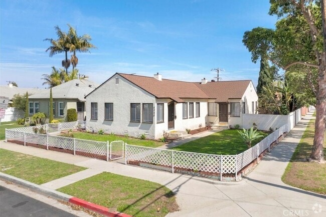 Building Photo - 2200 Euclid Ave