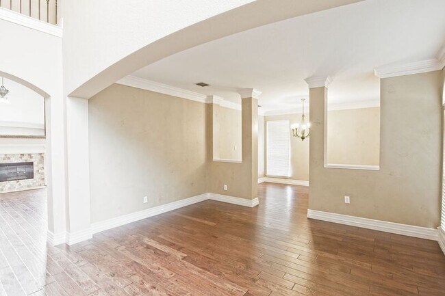 Building Photo - 4501 Postbridge Dr