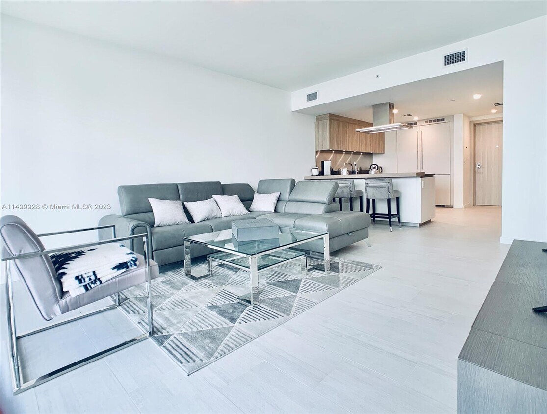 Primary Photo - 1000 Brickell Plaza