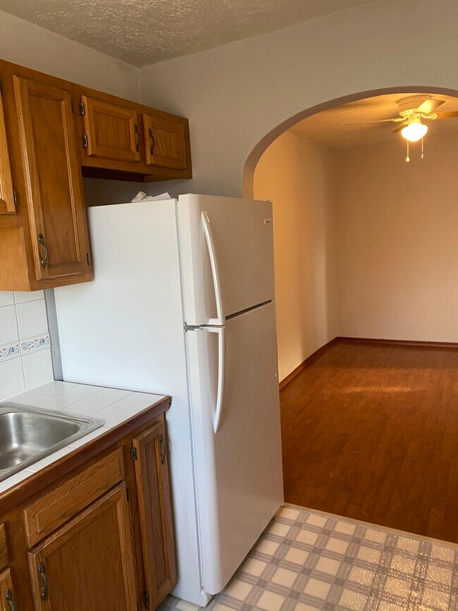 Kitchen and Dining Area - 193 Palm Dr