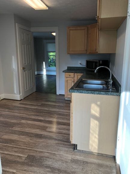 Kitchen - 66 South Ave