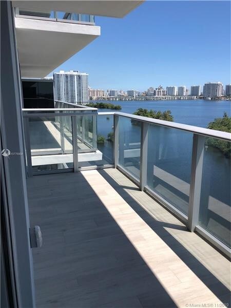 Building Photo - 16385 Biscayne Blvd
