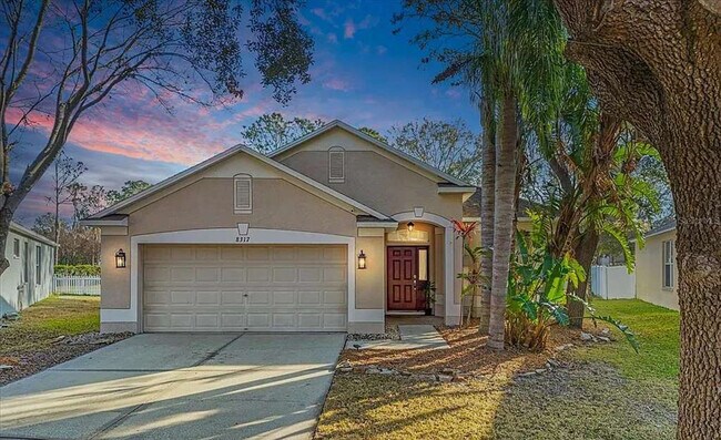 Foto del edificio - 8317 Moccasin Trail Dr