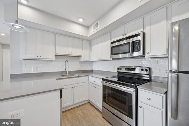Foto del edificio - 502 Gerhard St
