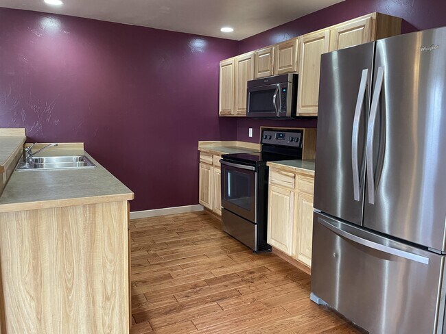 Building Photo - 3136 Catkin Lane