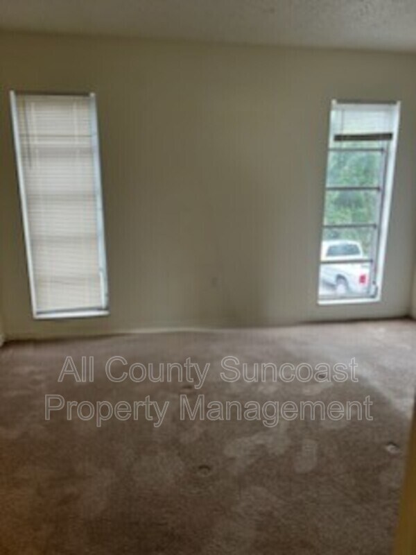 Building Photo - 6570 66th Ave N