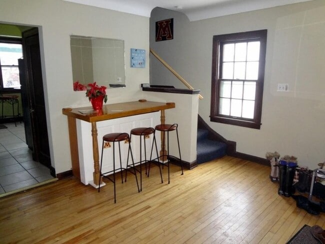 Entrada principal - 1036 13th Ave SE