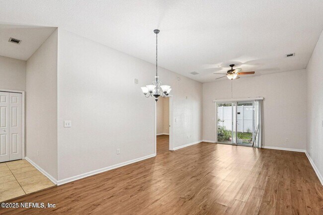 Foto del edificio - 13816 Herons Landing Way