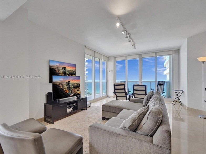 Foto principal - 9595 Collins Ave Ave