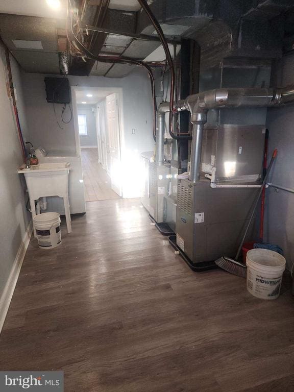 Building Photo - 2218 Strahle St