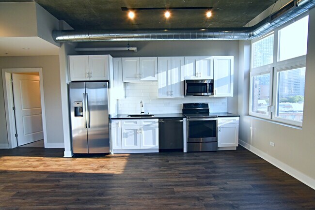 Foto del edificio - 3833 N Broadway