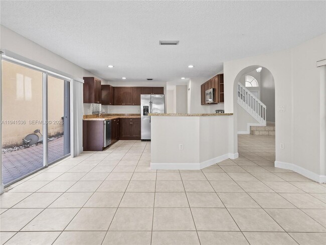 Foto del edificio - 5153 NW 113th Ave