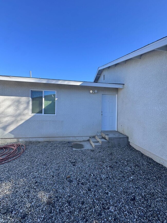 Foto del edificio - 1906 Filson St