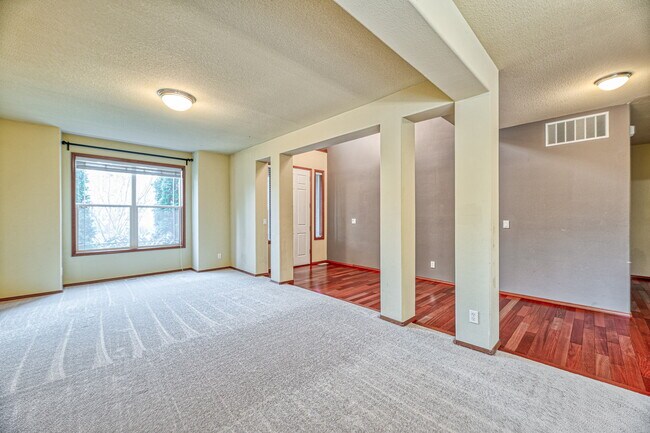 Foto del edificio - 12604 NW Naomi Ln