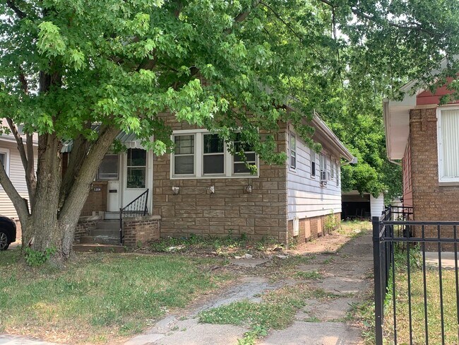 Building Photo - Welcome to this newly remodeled 3-bedroom,...