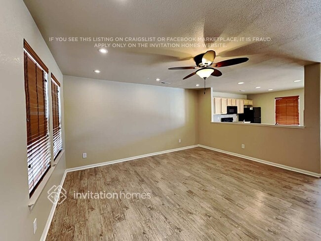 Building Photo - 838 Willow Dr