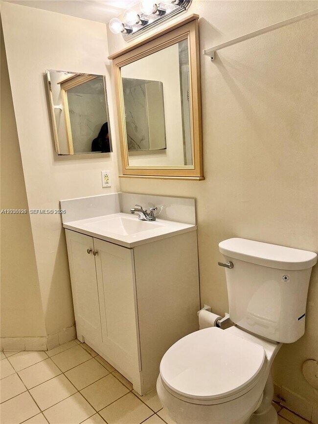 Foto del edificio - 937 Coral Club Dr