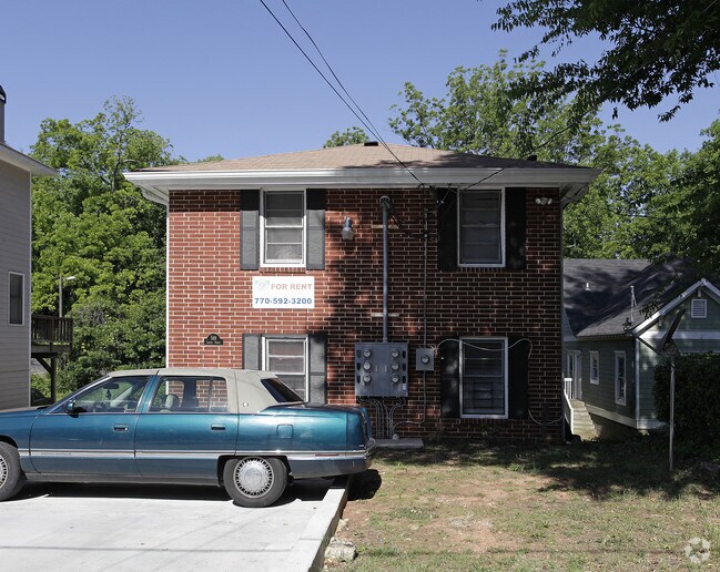 Building Photo - 569 Lawton St