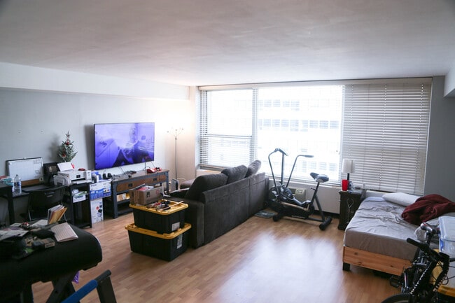 Building Photo - 3600 N Lake Shore Dr