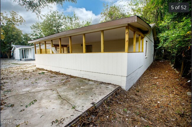 Foto del edificio - 955 Putnam St