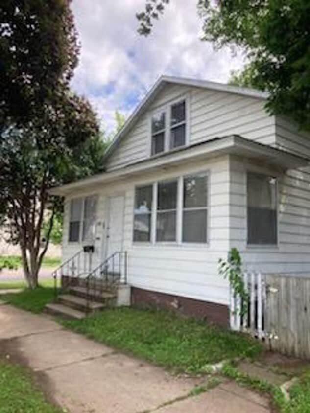 Primary Photo - Single family home for rent